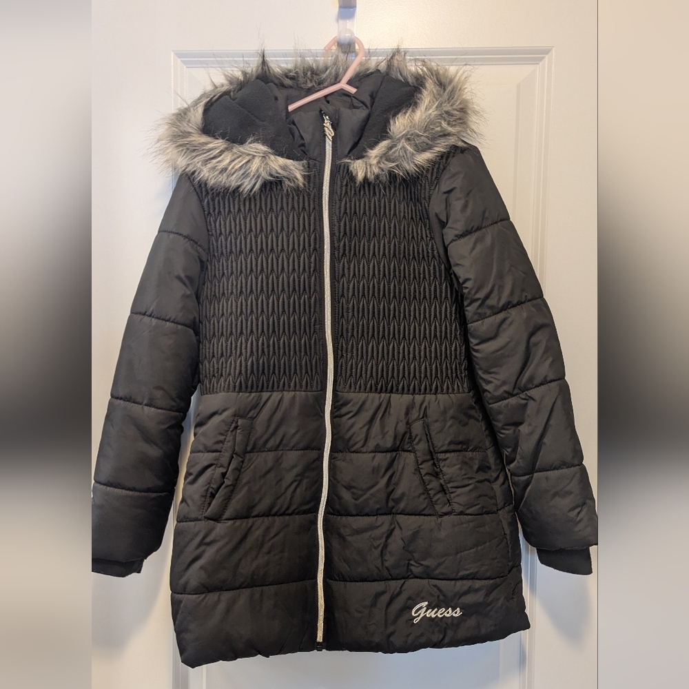 Guess Black Puffer Jacket with Faux Fur Trim